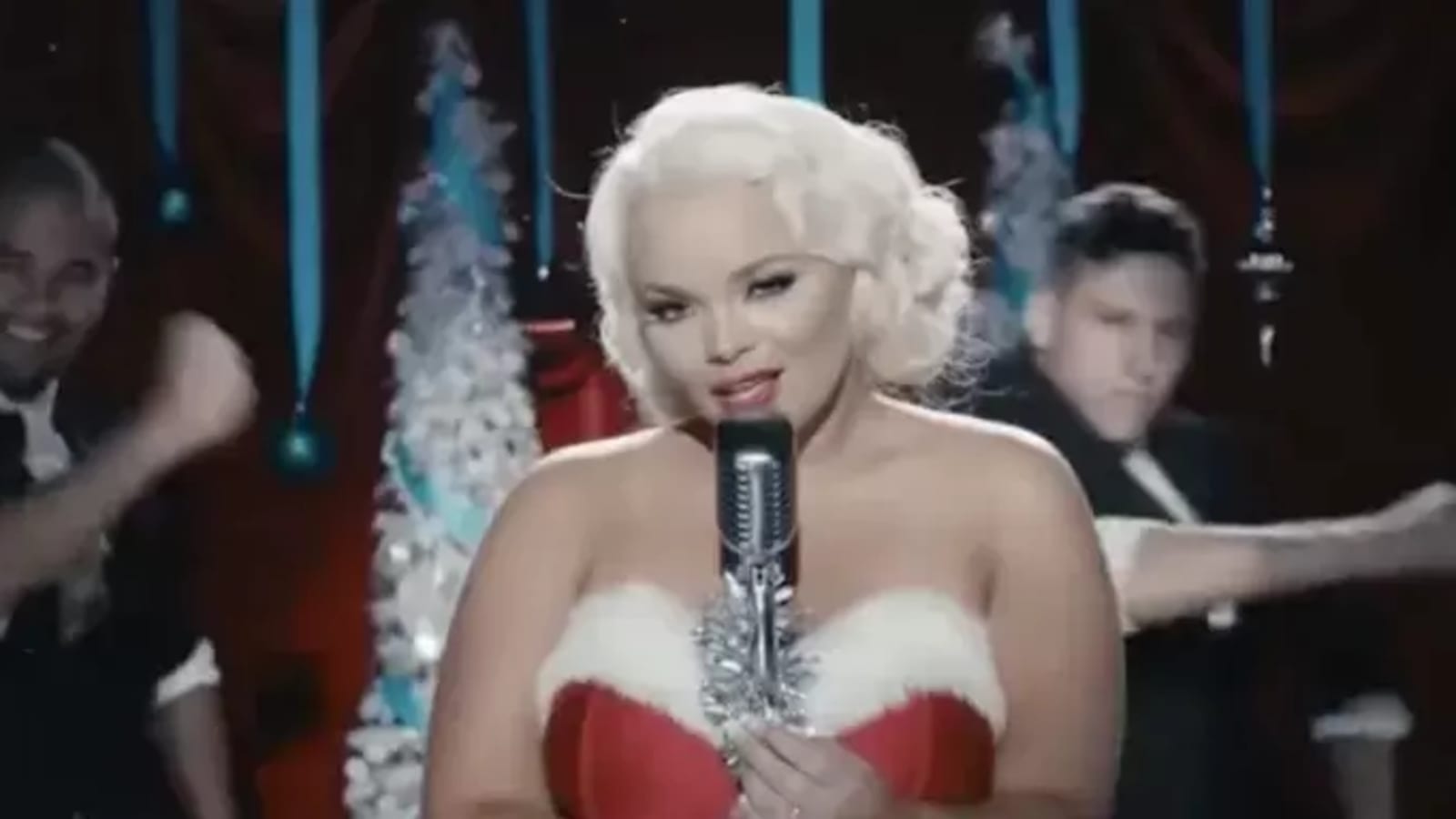 Trisha Paytas Announces Surprise Live Christmas Show