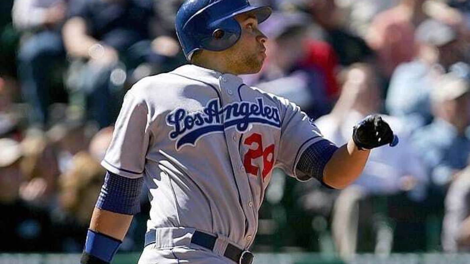 This Day In Dodgers History: Mike Piazza Sets Home Run Record, James Loney Ties RBI Mark