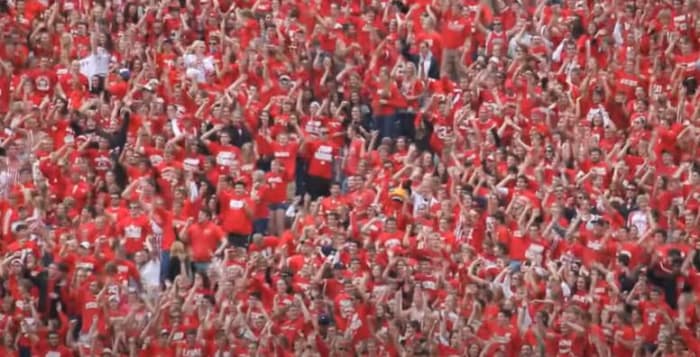 "Jump Around" (Wisconsin Football)