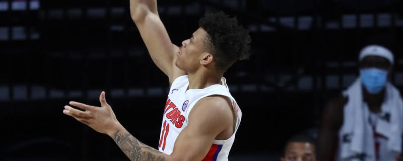 Florida postpones three more games as Johnson recovers
