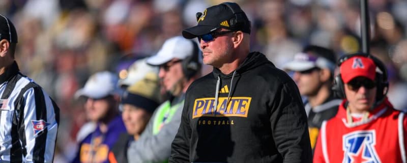 Coach Mike Houston Makes Sizable Donation to ECU