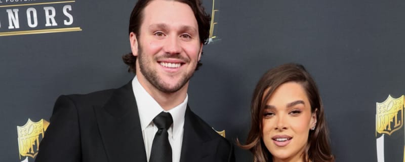 Josh Allen &#39;made the right&#39; decision when he married Hailee Steinfeld