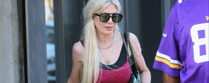 Tori Spelling&#39;s dog chewed &#39;severed human toe&#39;