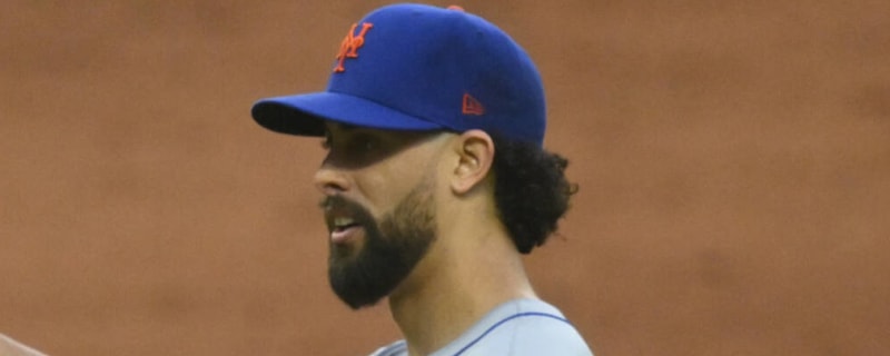 Reporter explains why Mets cut pitcher who threw glove
