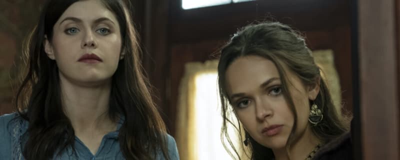 On Set of ‘Mayfair Witches’ With Alexandra Daddario and Alyssa Jirrels: Rowan’s Relationships, Their Bond