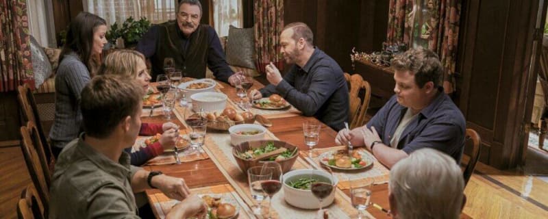 ‘Blue Bloods’ Stars Donnie Wahlberg & Tom Selleck Share Secrets of Family Dinner Scenes