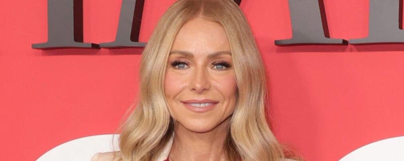 Kelly Ripa Says Husband Mark Consuelos Thinks She Has ‘A-Hole Syndrome’