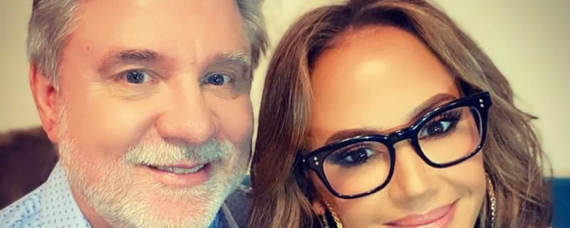 Leah Remini Breaks Silence on Death of Mike Rinder, Her Scientology Doc Co-Host