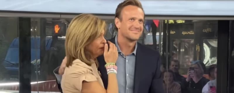 ‘Today’: Hoda Kotb Breaks Down as Jason Segel Says He’ll ‘Miss Her’ — Fans React (Video)