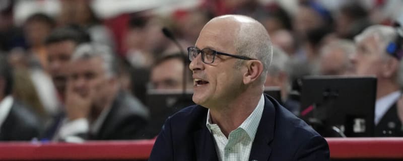 UConn staffer reportedly threatened reporter who posted Hurley's rant