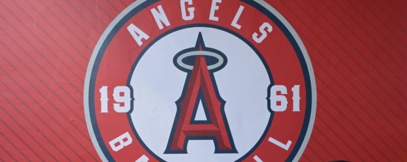 Angels Hire 16-Year Veteran Catcher as New Manager