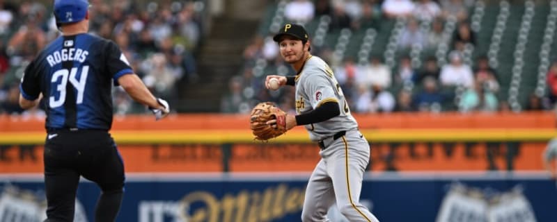 Pirates Designate Shortstop Alika Williams for Assignment