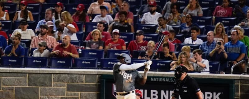 Tenacious Josh Bell Signs with Nationals