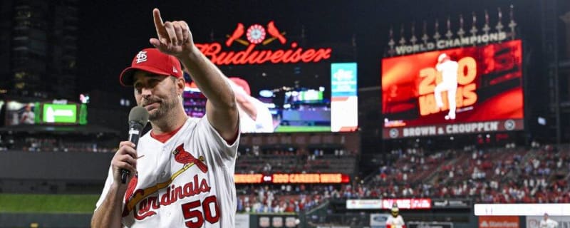 D-backs send off Cardinals' Adam Wainwright with check to charity