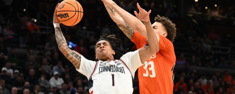 Illinois Basketball Swaps Star Big Man For Sharpshooting Forward, Interested In Mountain West Transfer?