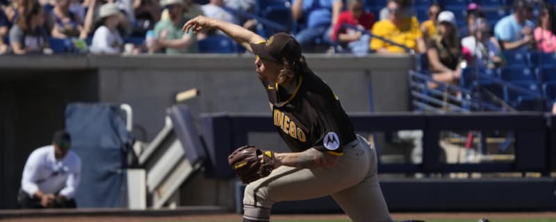 Relief Pitcher To Make MLB Debut for Padres