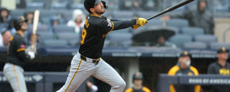 Pirates Place Gold Glove Infielder on IL, Recall No. 17 Prospect