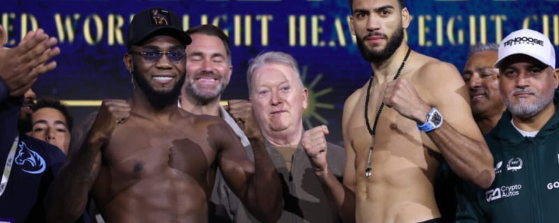 Carlos Adames sends warning to Hamzah Sheeraz ahead of world title bout – “He will be an easy fighter for me”