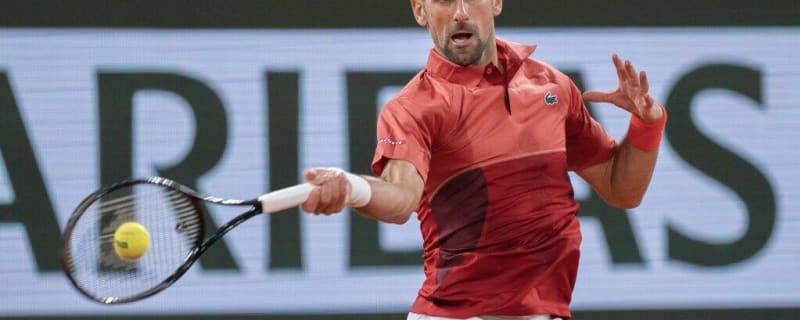 Djokovic Survives Thriller Against Musetti at French Open