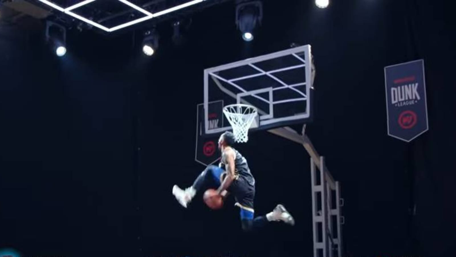 Watch: Dunk League Season 3, Episode 7 - "D.U.N.K."