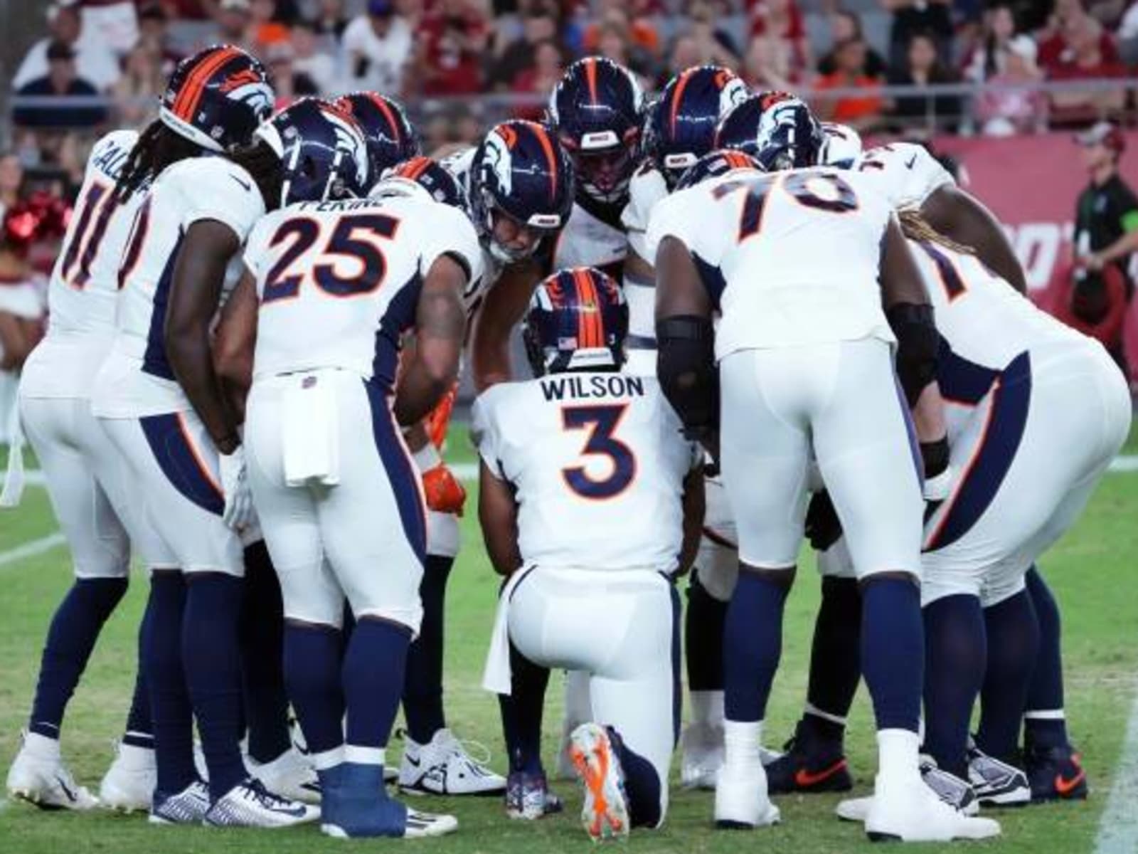 Broncos making last-minute OL shifts before Panthers game - Mile