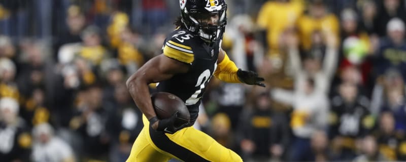 Two-time Super Bowl champion who last played for the Steelers makes an example out of the coaching staff in Pittsburgh