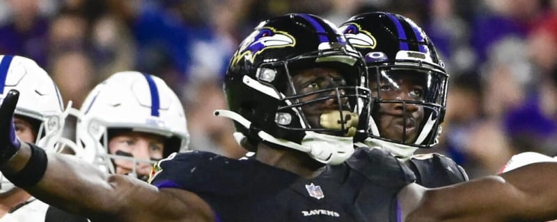 Panthers shore up pass rush by signing four-time Pro Bowler