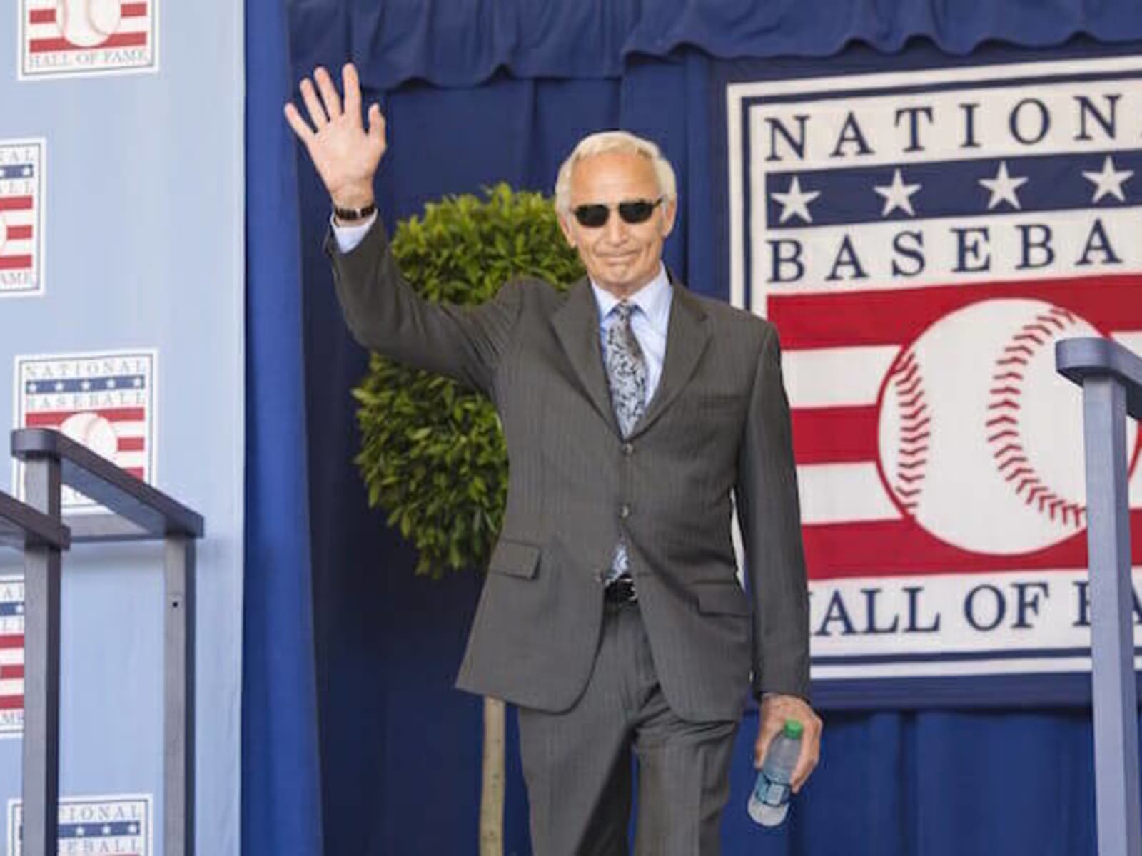 Sandy Koufax statue unveiling ceremony a time of gratitude - Los