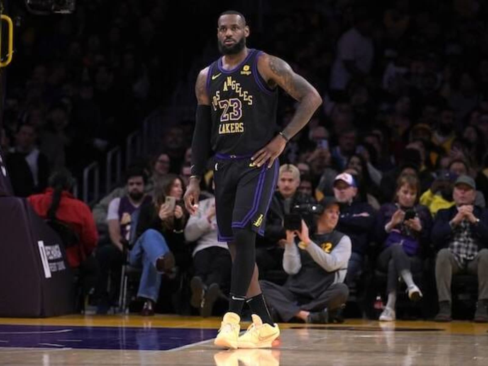 Lebron james martin luther king shoes online