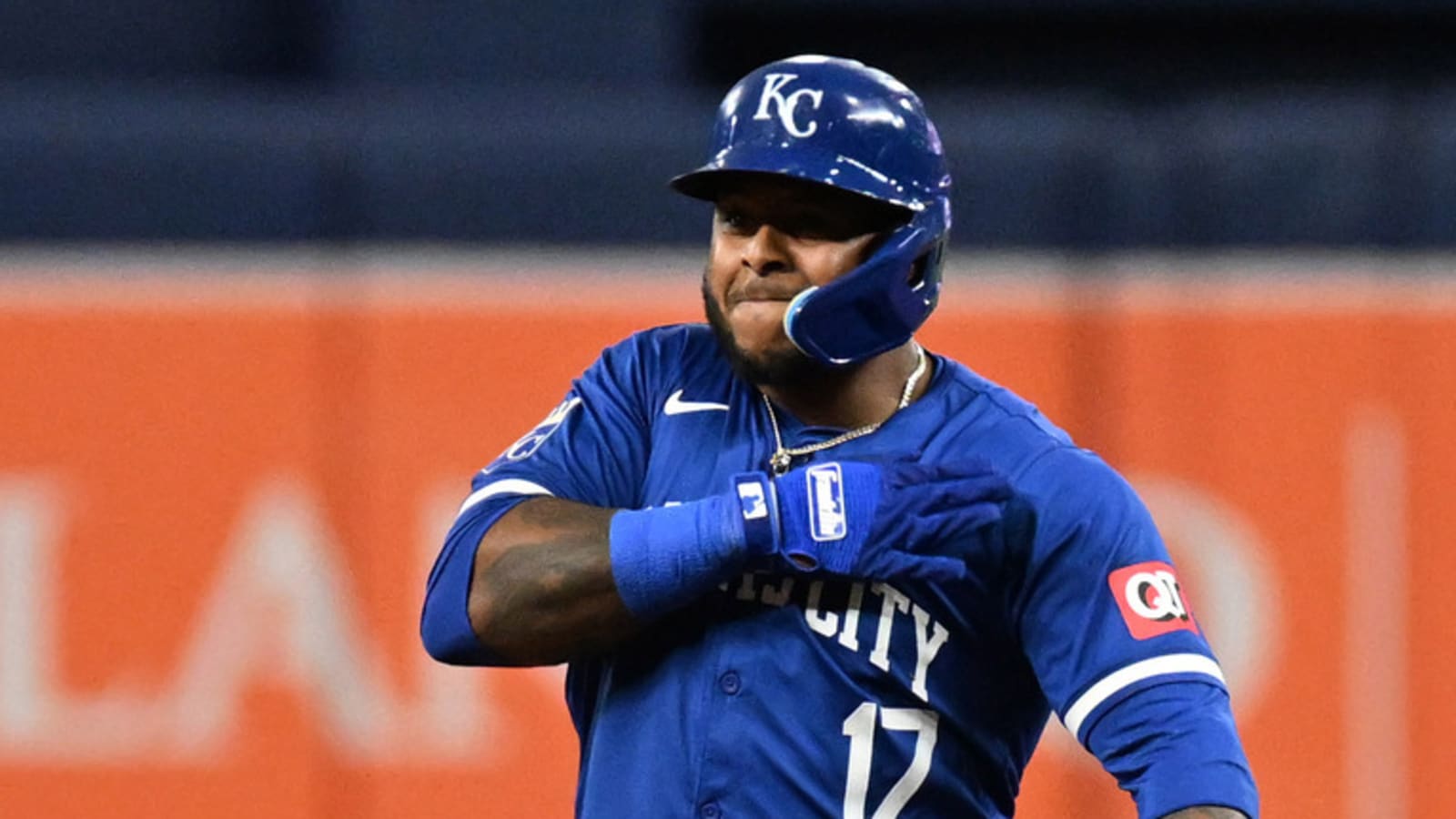 Royals option OF Nelson Velazquez after rough start to 2024