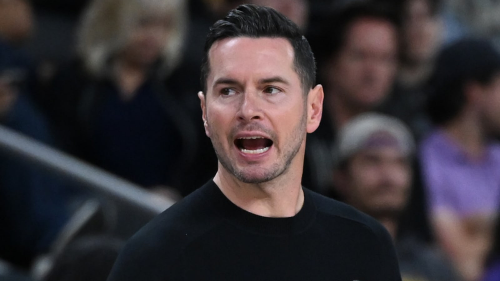 Three takeaways from Lakers' first preseason game