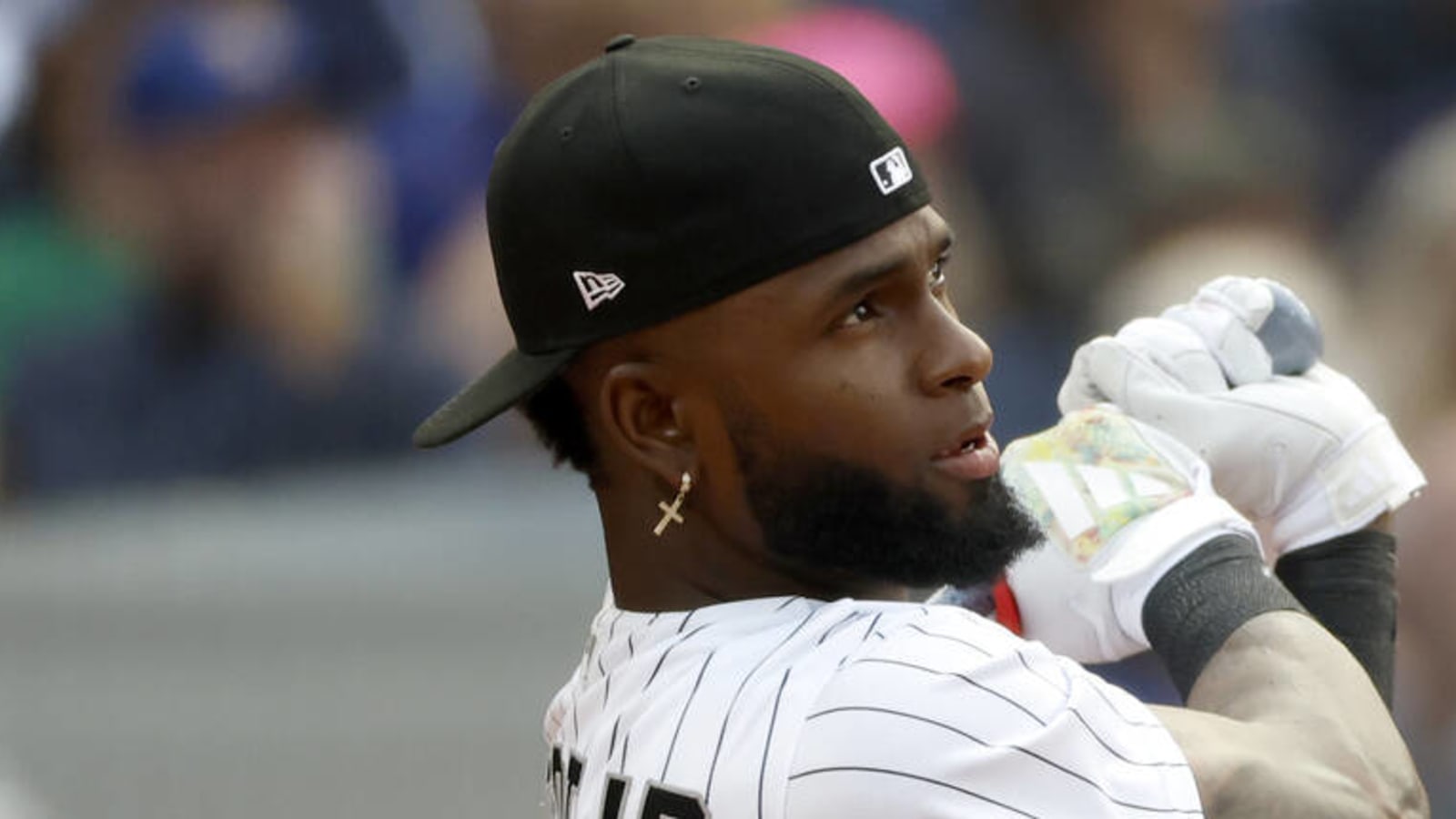 White Sox Slugger Luis Robert Jr. Suffered Injury In Home Run Derby