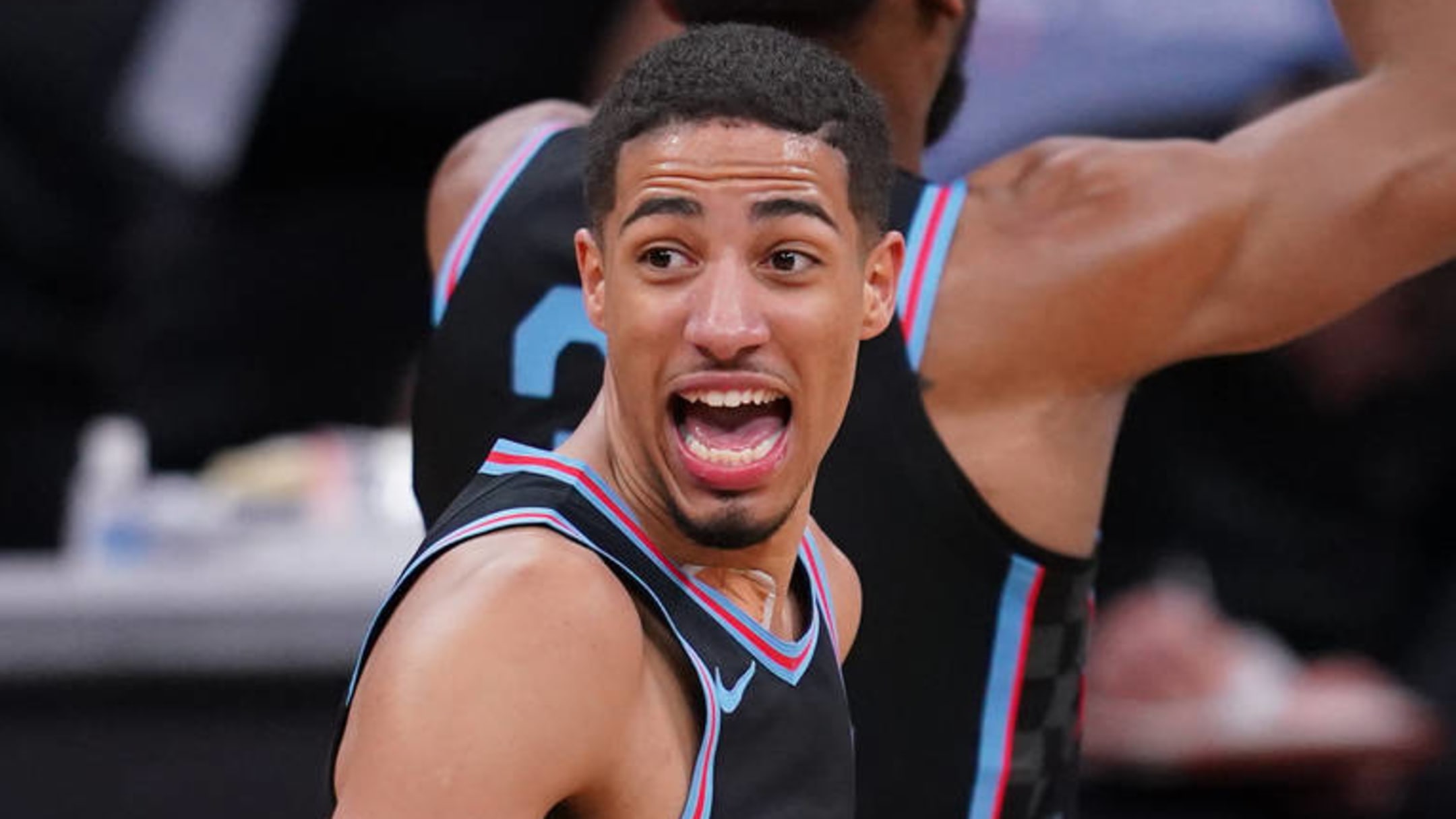 Knicks Blow Out Tyrese Haliburton, Kings at the Garden