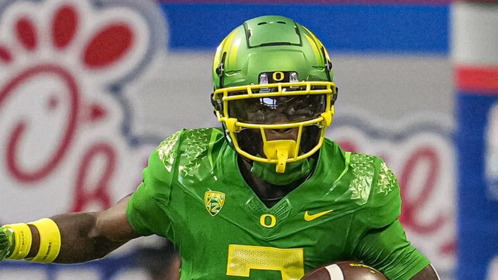 Tennessee lands transfer WR Thornton from Oregon