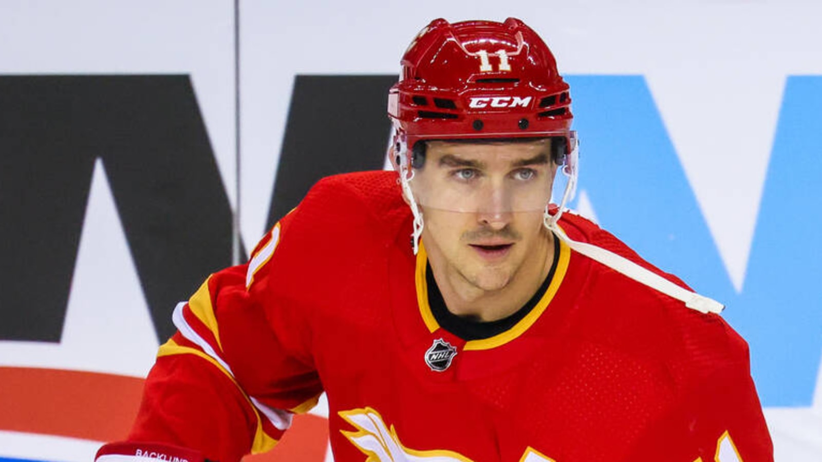 Flames' Backlund wins King Clancy Memorial Trophy