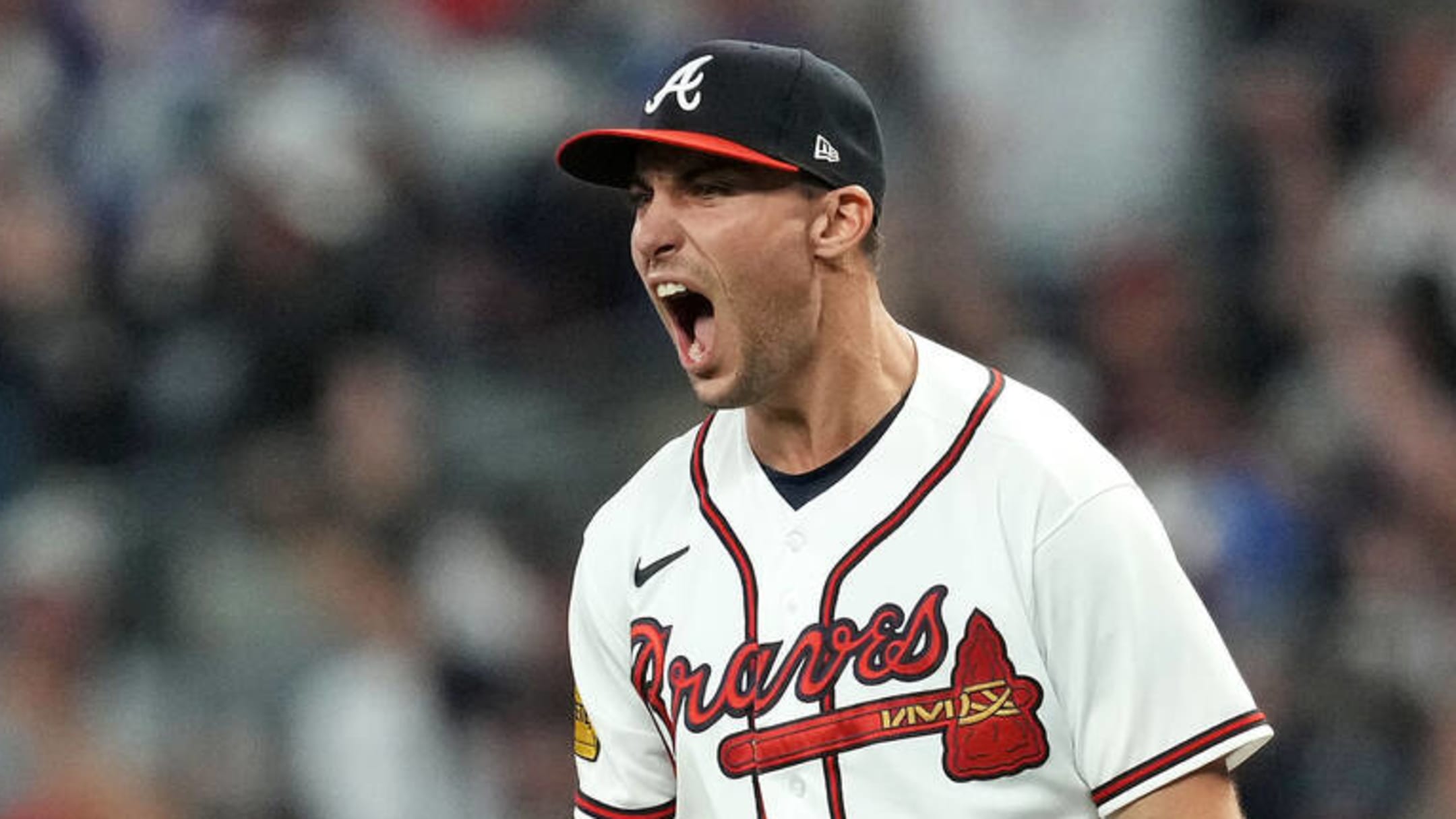 Austin Riley's play in the Atlanta Braves' Game 2 win mirrors Derek Jeter's  flip play, Flippin Bats