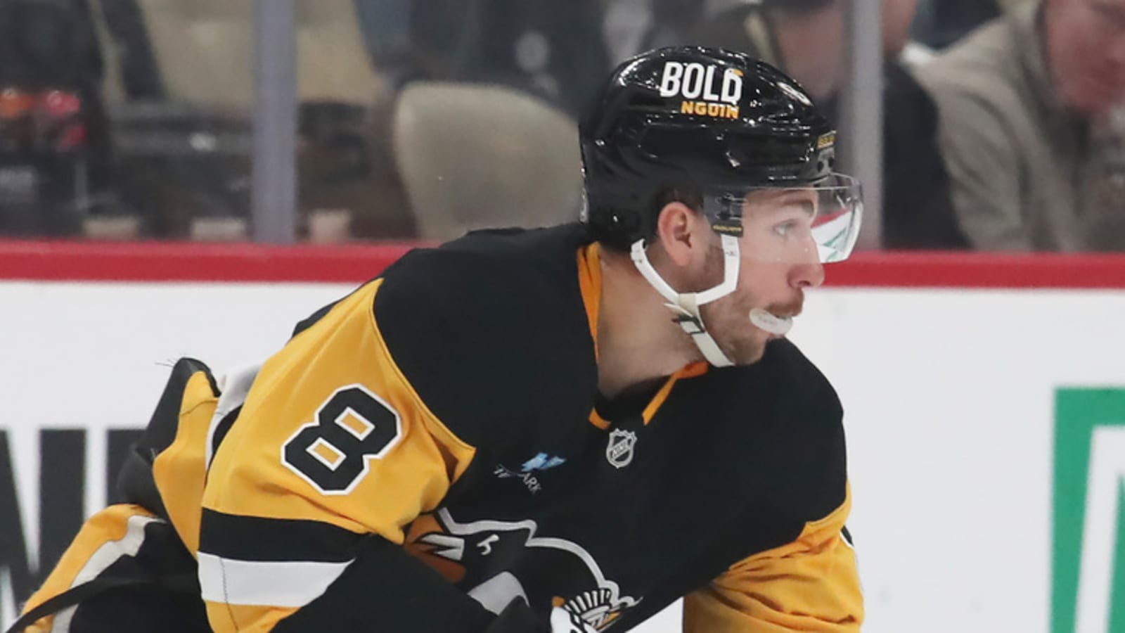 Penguins trade Michael Bunting to Predators for pair of players