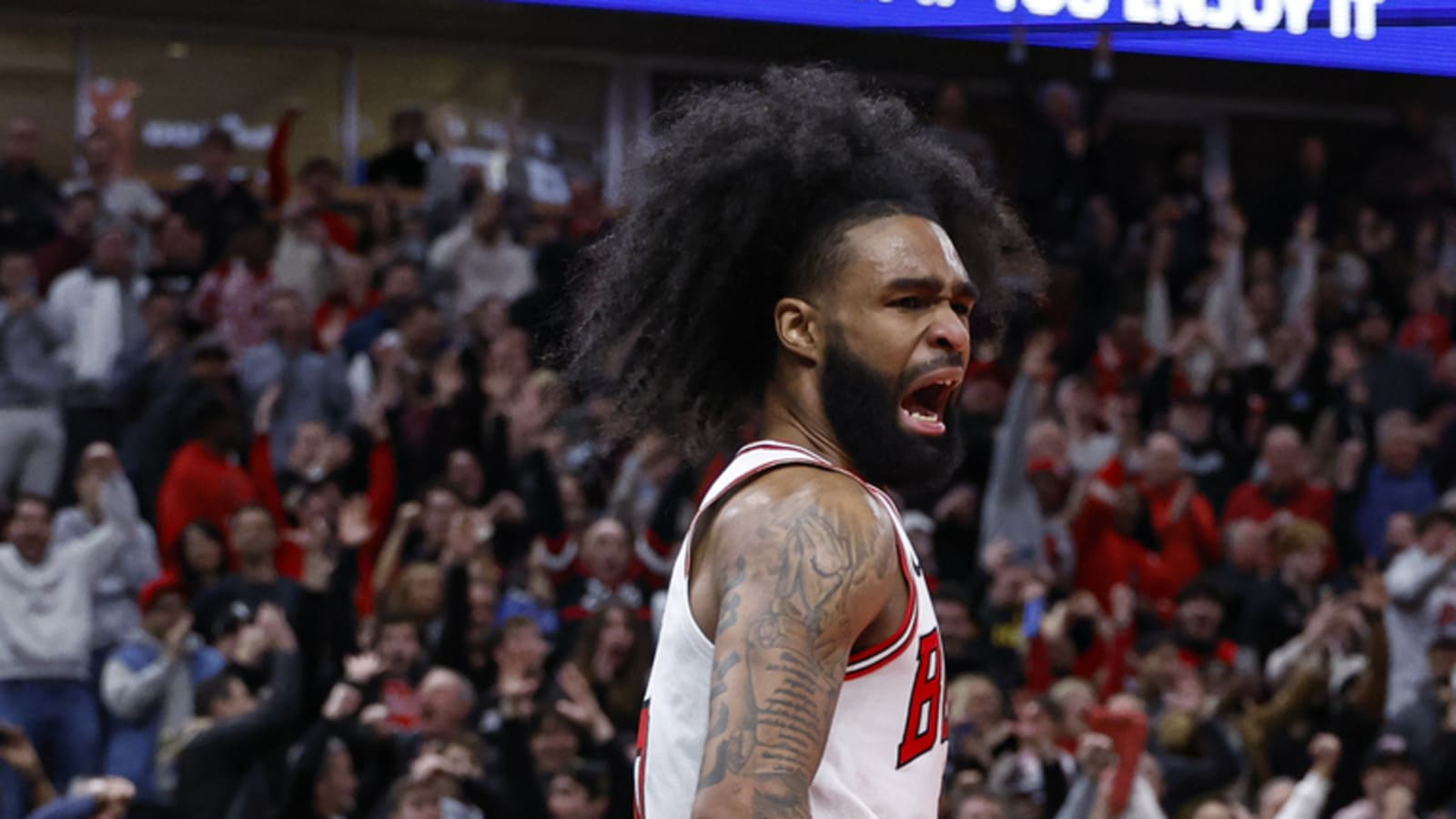 White's dunk over Wembanyama lifts surging Bulls to win over Spurs