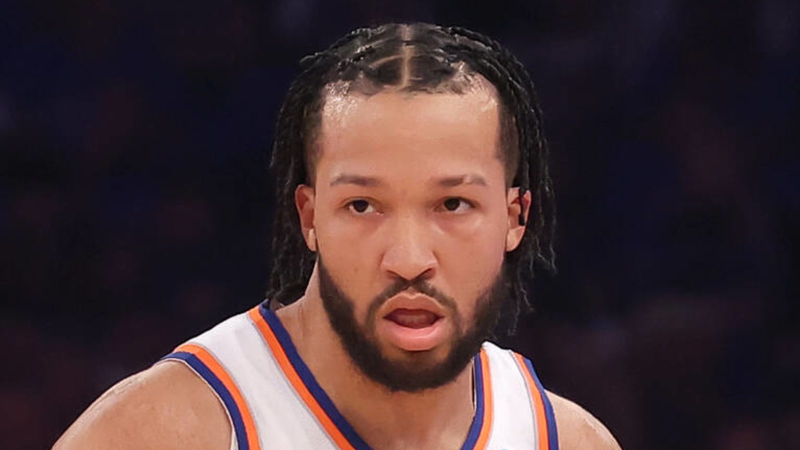  New York Knicks Star Jalen Brunson in Danger of Missing Game 3 Vs. Pacers With Troubling Injury