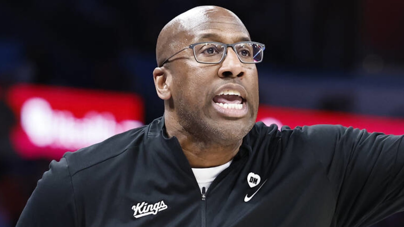 Kings offer Mike Brown three-year extension