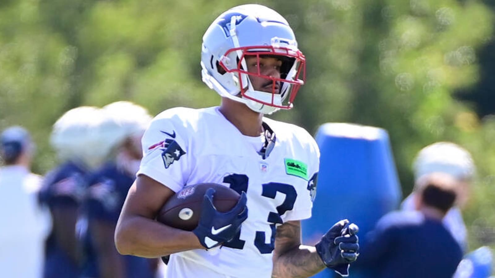 Former Patriots WR announces retirement after injury