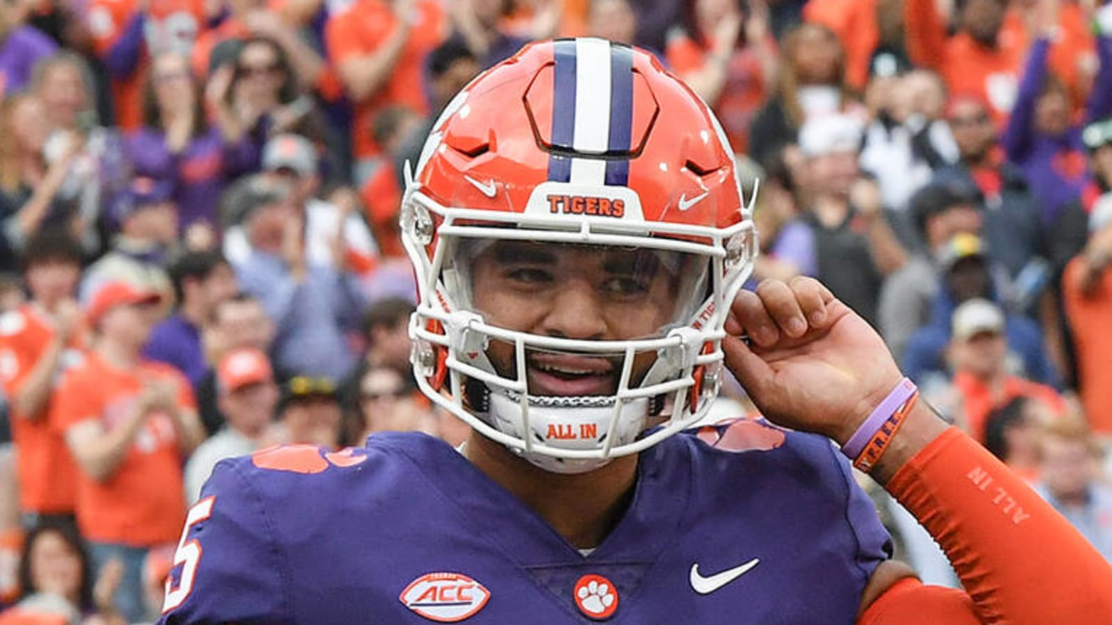 Report: Clemson's Uiagalelei to enter transfer portal