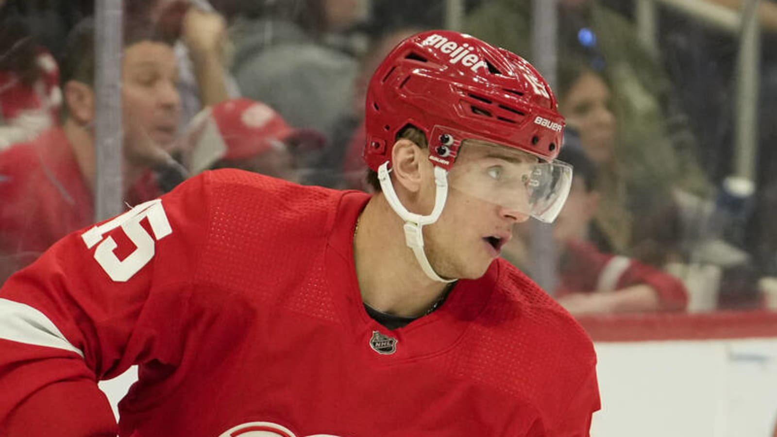 Red Wings recall forward Jakub Vrana from AHL