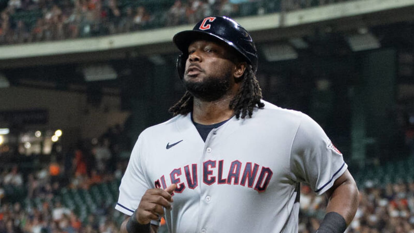 Marlins bolster infield by acquiring Josh Bell from Guardians