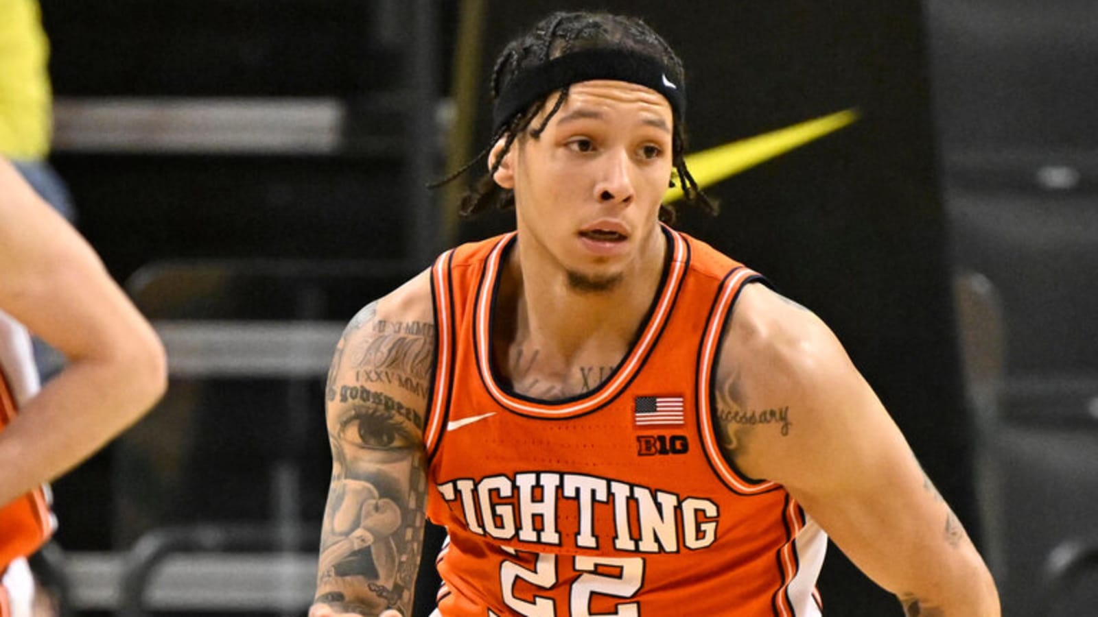 No. 22 Illinois scores 109 points, routs No. 9 Oregon