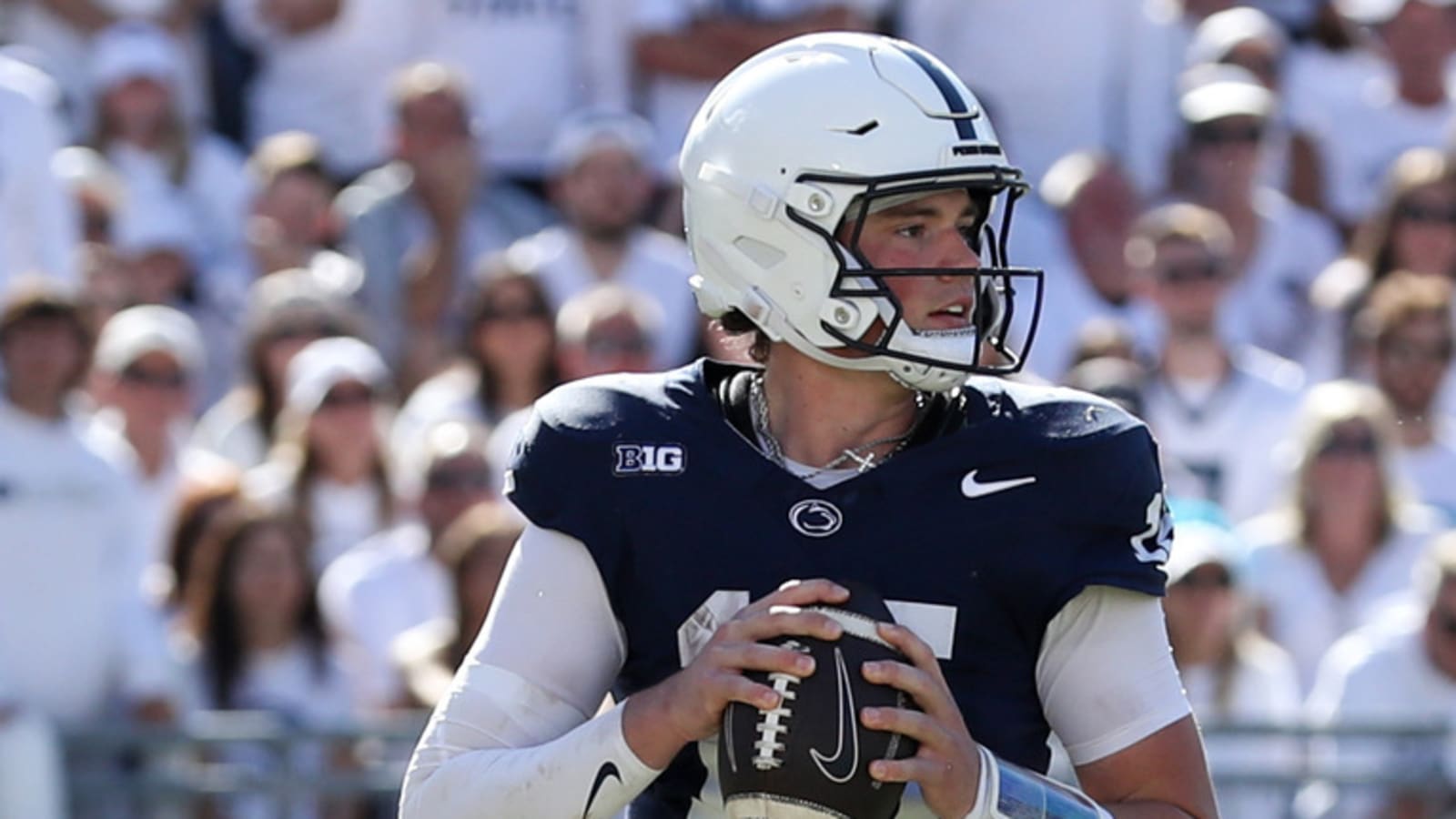 Week 6 NFL Draft intel: Former Pro Bowler loves this QB