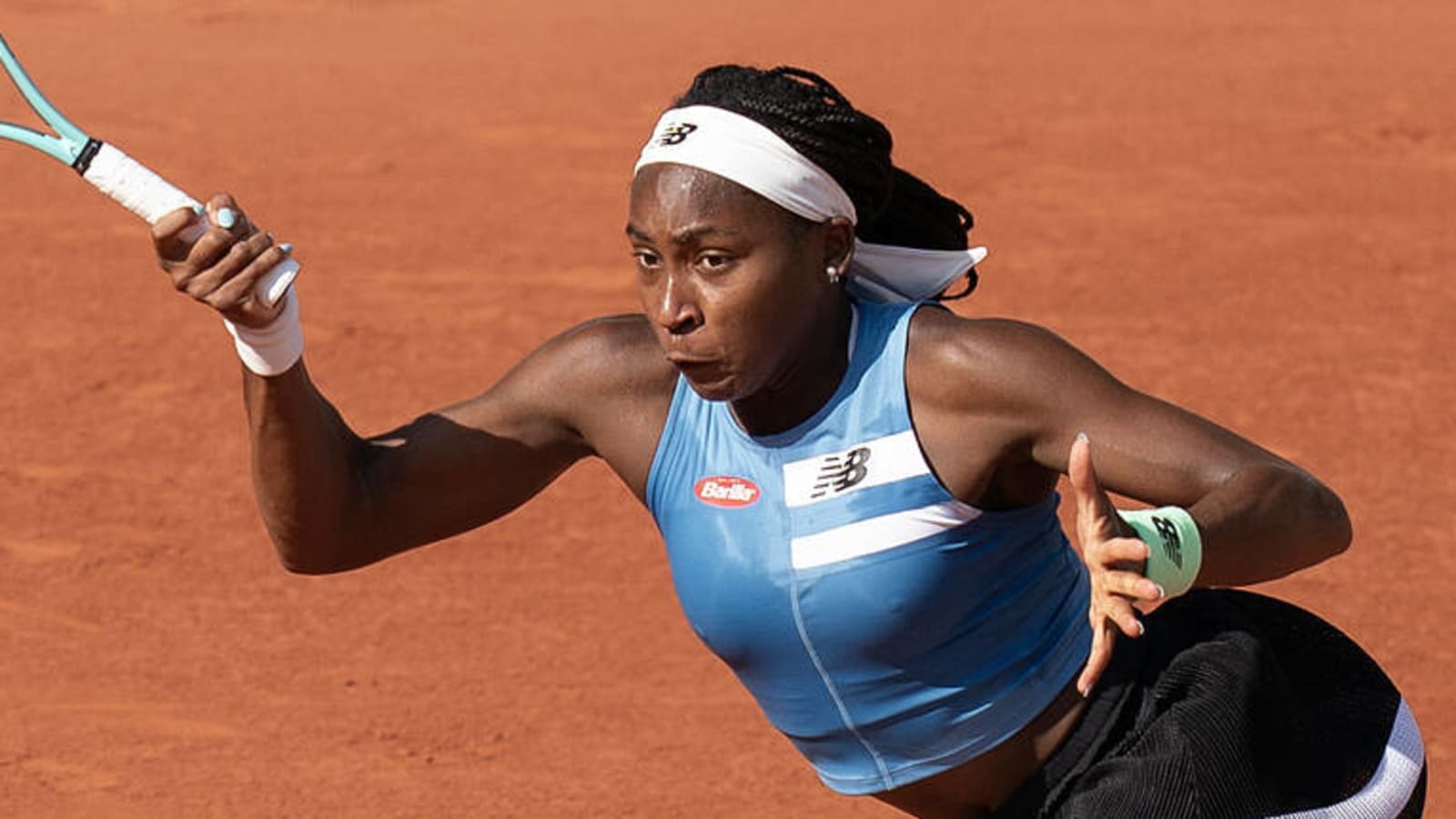 Coco Gauff cruises, gets Iga Swiatek in French quarters