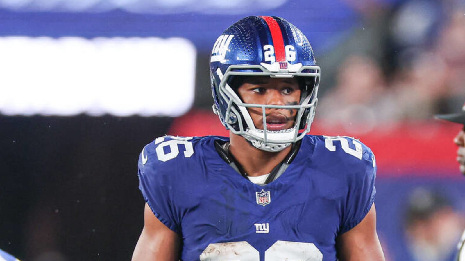 Giants' Barkley leaves game with apparent ankle injury