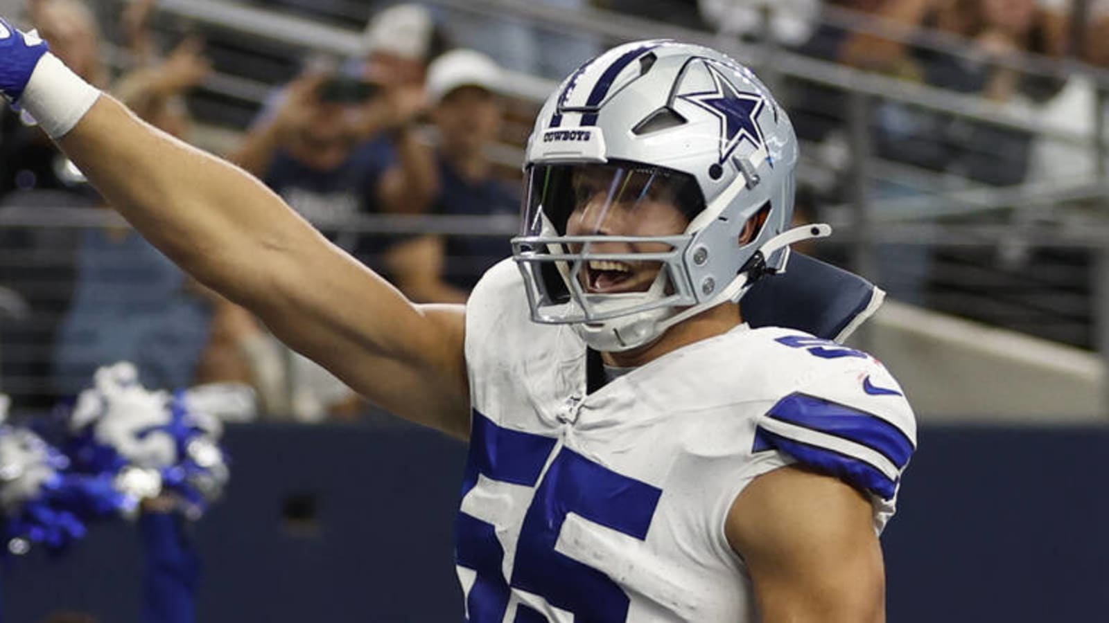 Vander Esch TD leads to unexpected two-point conversion