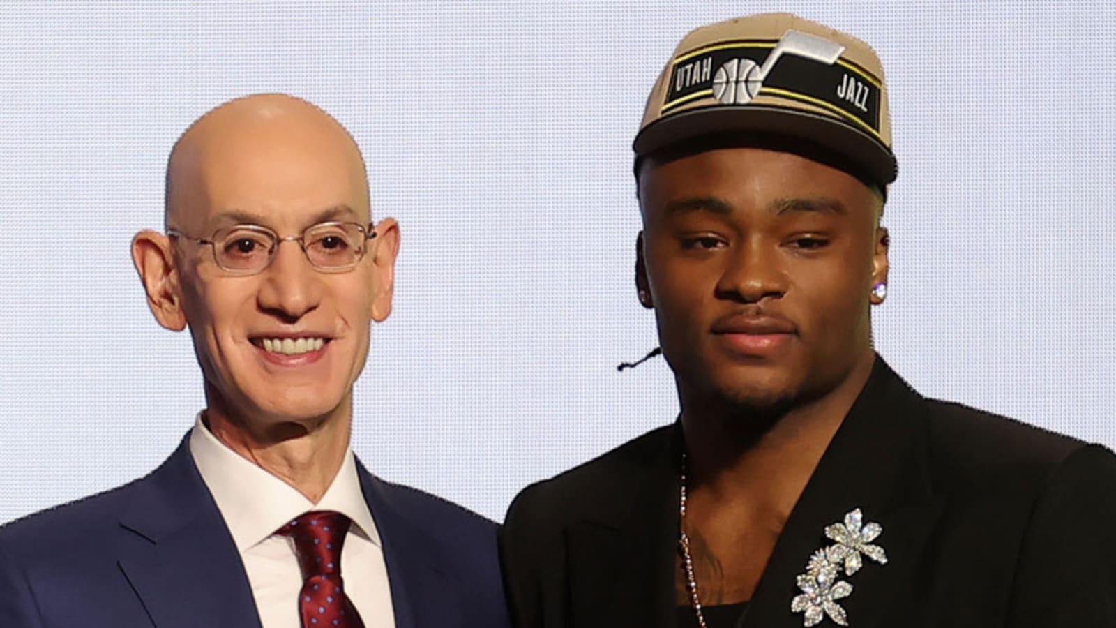 Jazz sign first-round picks to rookie-scale contracts